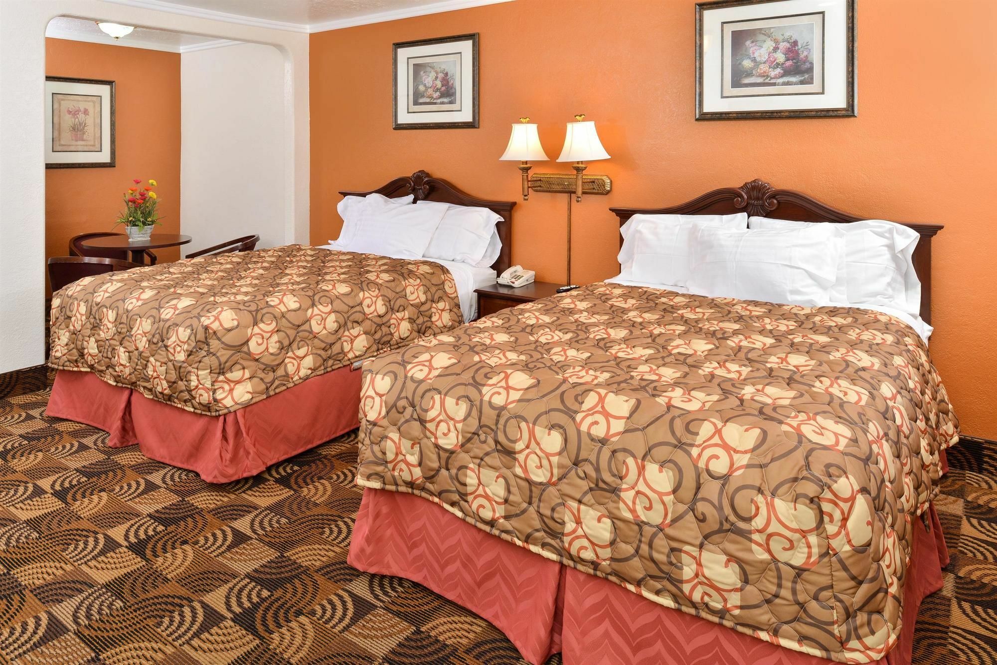 Americas Best Value Inn & Suites Klamath Falls Esterno foto